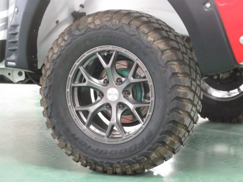 jaos　ハイラックス　タイヤホイール　km3